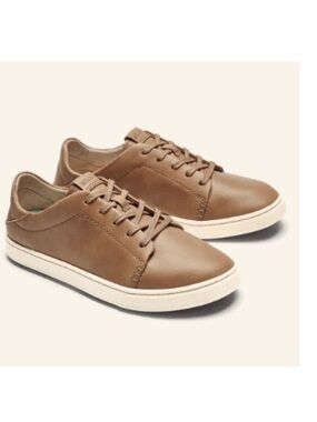 OluKai Women’s Pehuea Lī ‘Ili Everyday Leather Sneakers in Tan   NWT